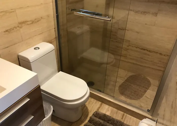 Caravansaro Vazquez De Mella 347 Polanco Pensión *