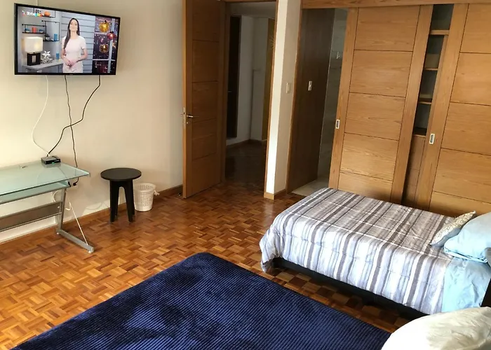 Caravansaro Vazquez De Mella 347 Polanco Pensión